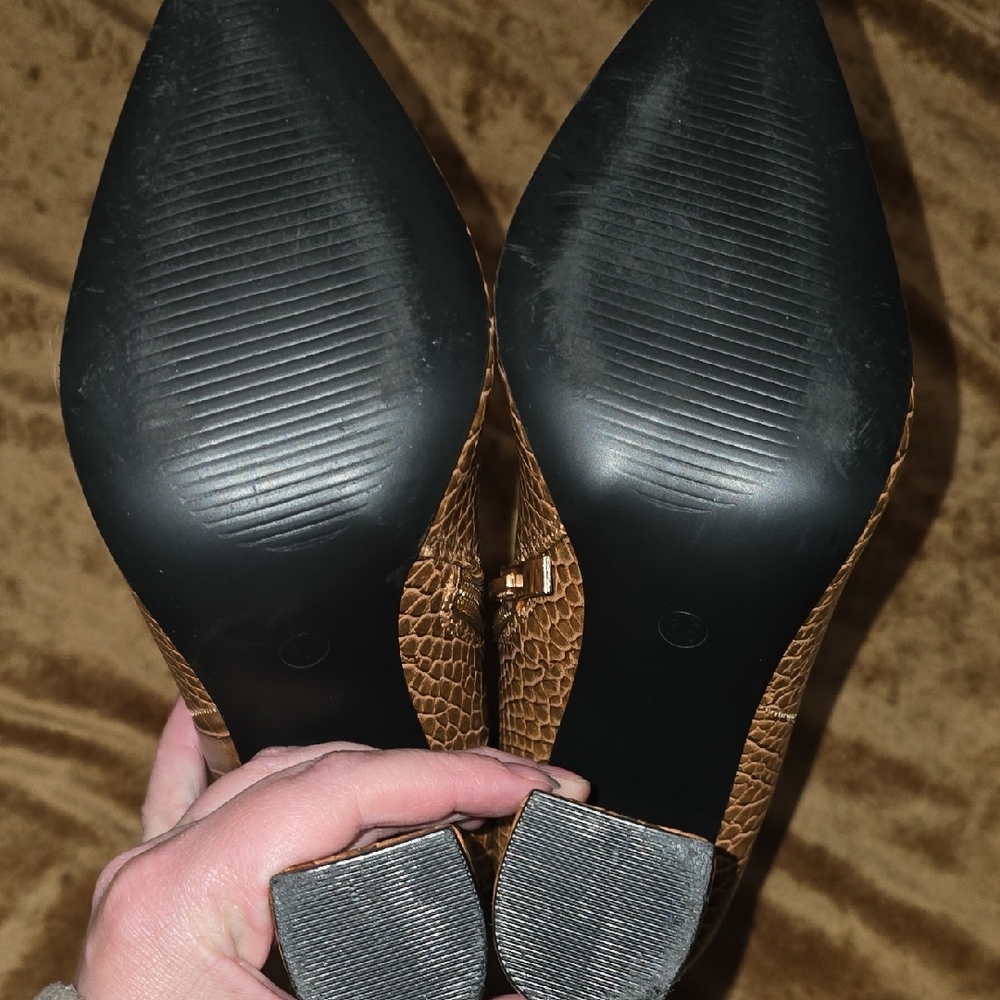 Lulu's Brown Crocodile Textured Heeled Boots Size 6.5 - Picture 5 of 6